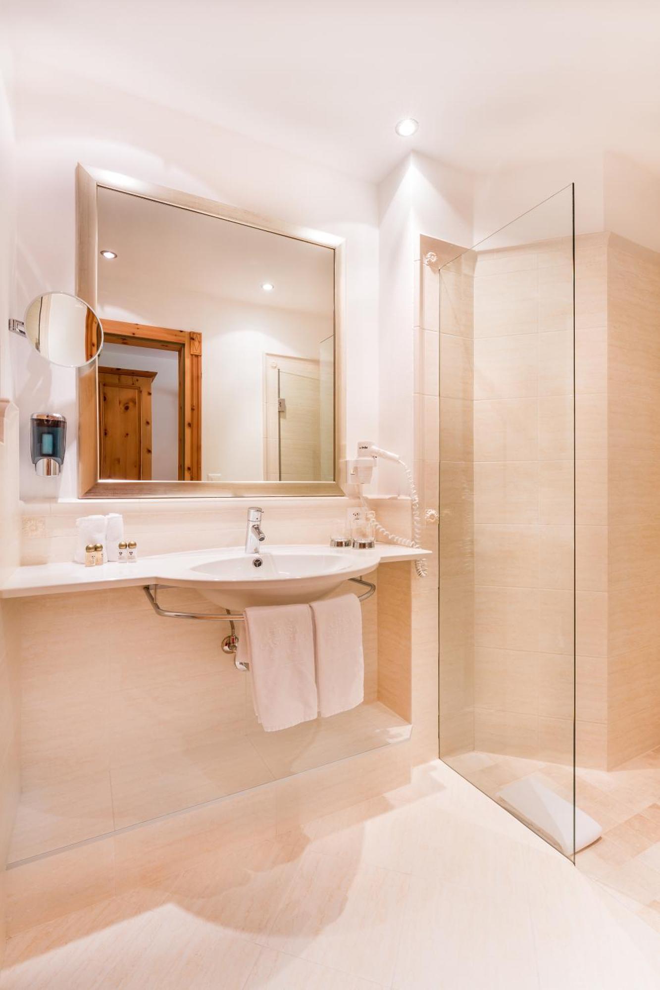 Hotel Chasa Castello Relax &